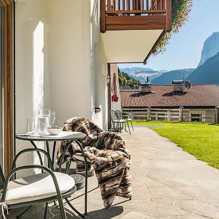 Cesa Ladina 4* Ortisei