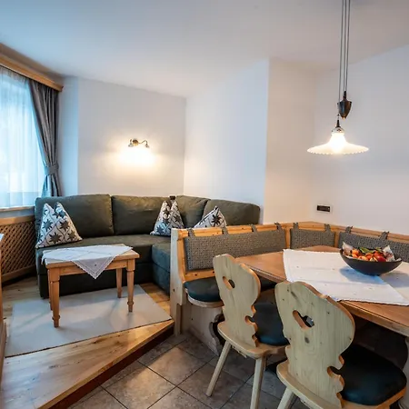 Aparthotel Cesa Ladina Ortisei