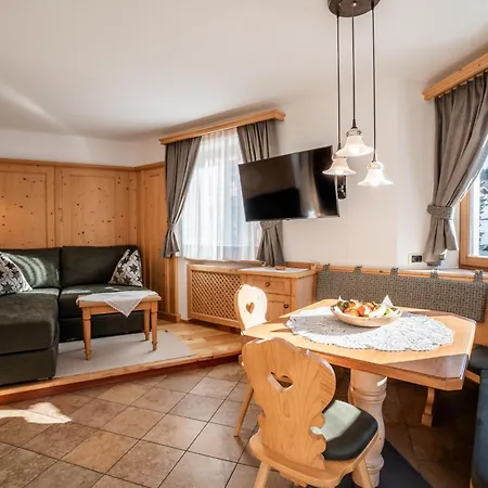 Aparthotel Cesa Ladina 4*