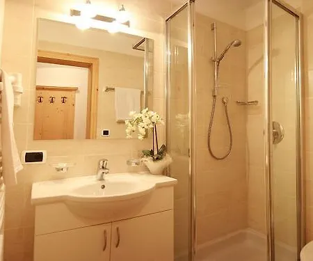 Cesa Ladina Lejlighedshotel