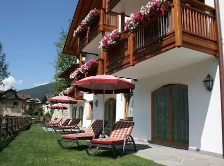 Cesa Ladina Lejlighedshotel Ortisei