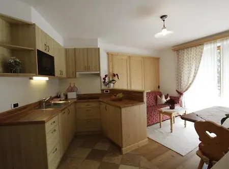 Cesa Ladina Lejlighedshotel