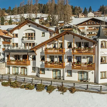Lejlighedshotel Cesa Ladina 4*