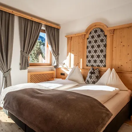 Cesa Ladina 4* Ortisei
